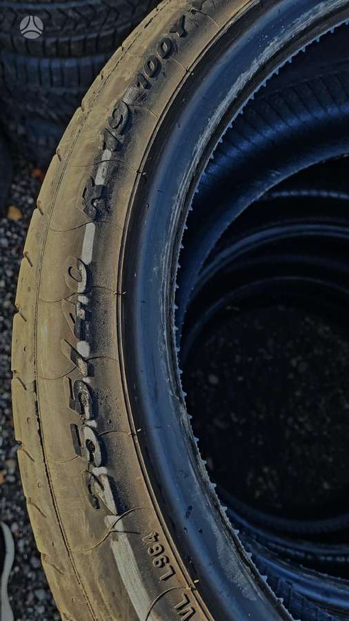 Pirelli, summer 255/40 R19