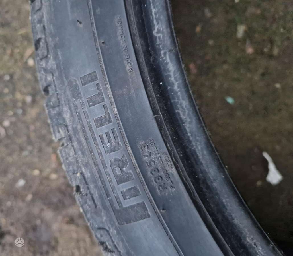 Pirelli Scorpions, winter 275/35 R22