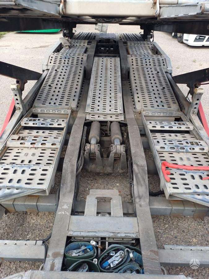 Volvo Kassbohrer 2006, auto transporters