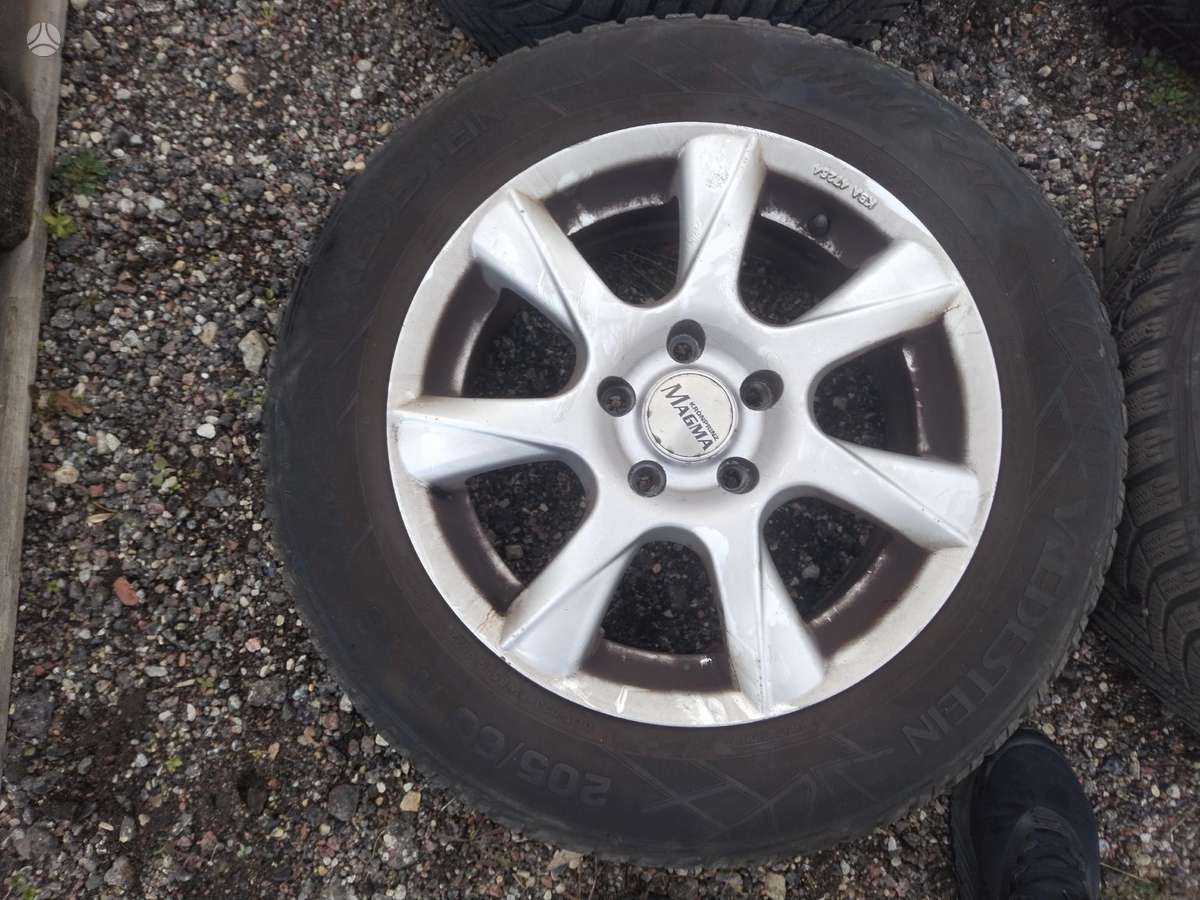 Audi A4, lengvojo lydinio, R16