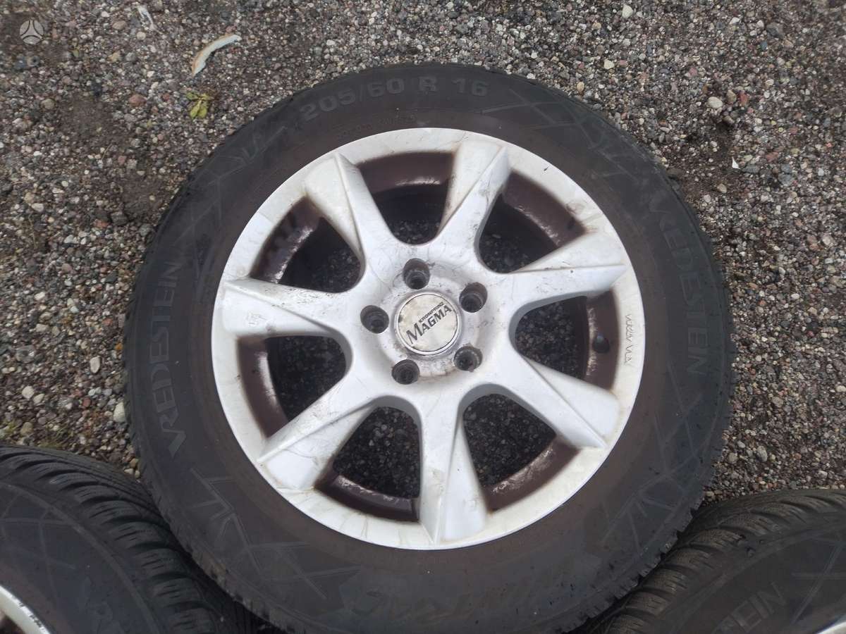 Audi A4, lengvojo lydinio, R16