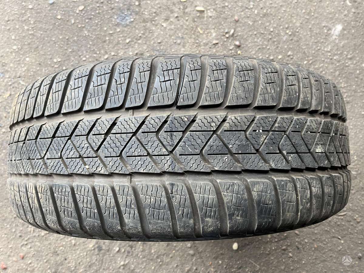 Pirelli SOTTOZERO 3, winter 245/40 R19