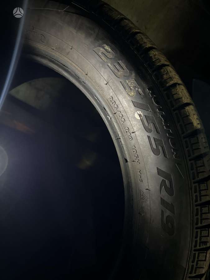 Pirelli ICE ZERO TM, winter 235/55 R19
