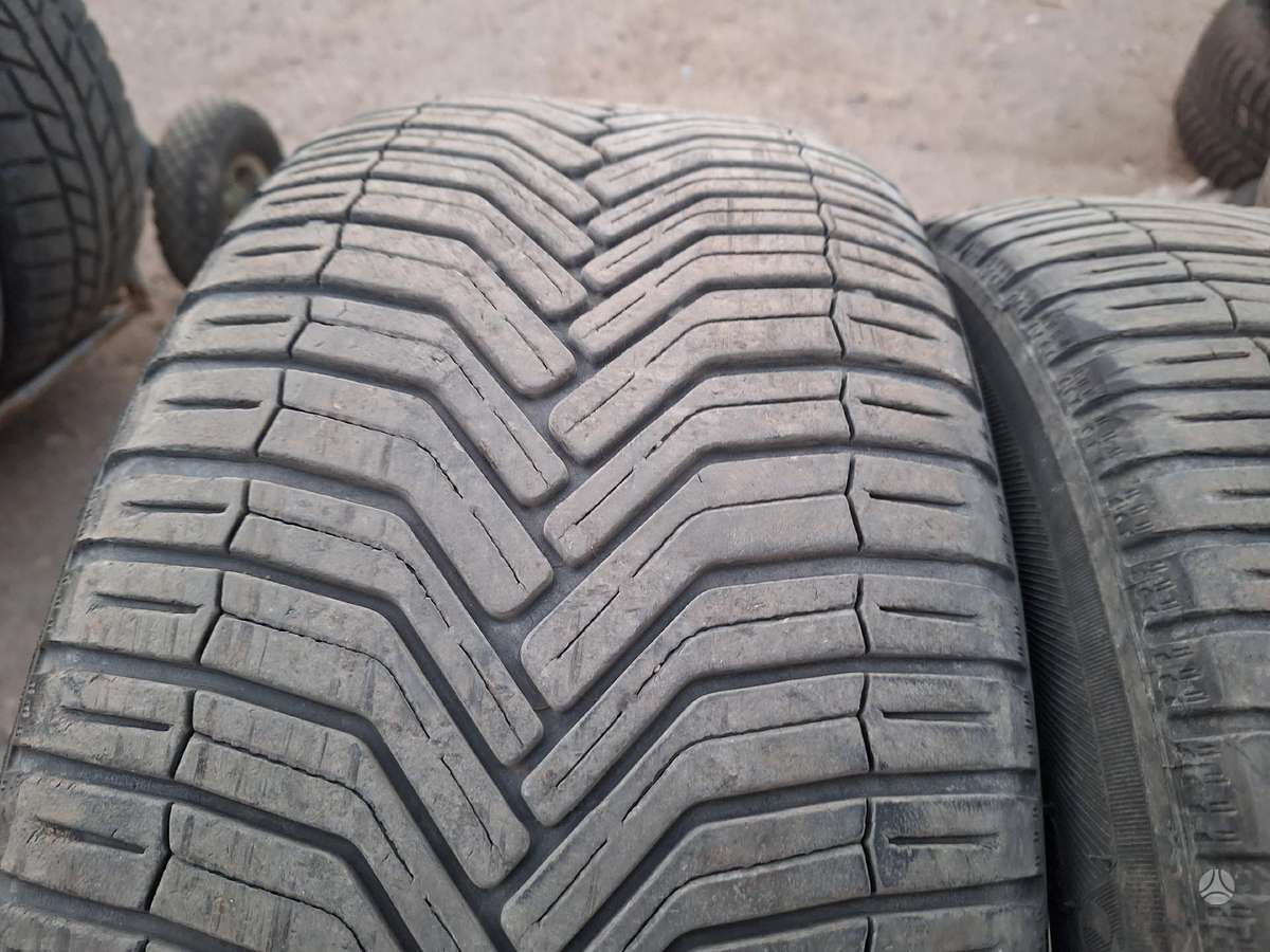 Michelin, universalios 235/45 R18