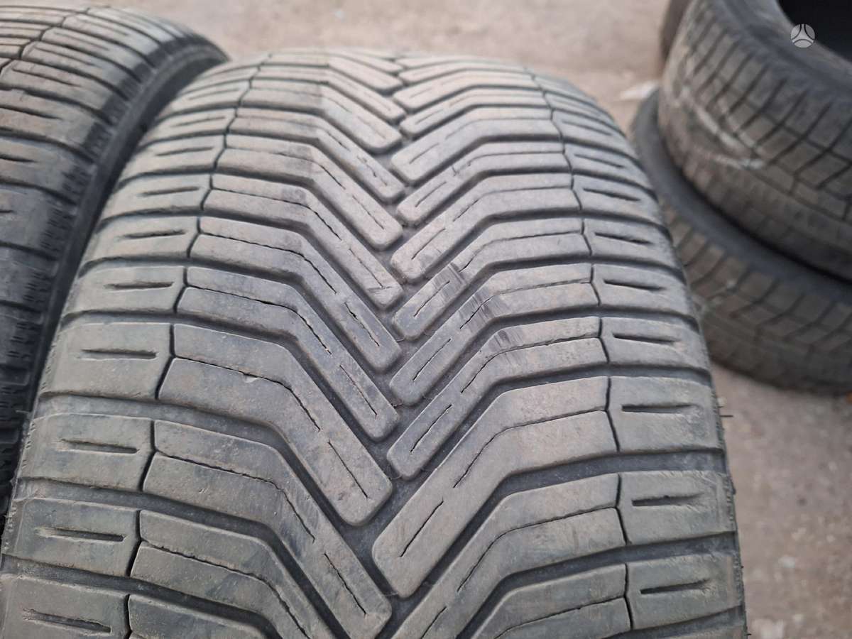Michelin, universalios 235/45 R18