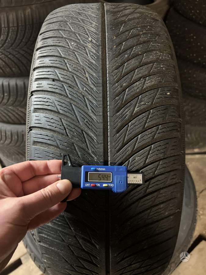 Michelin Pilot Alpin 5, winter 245/45 R19