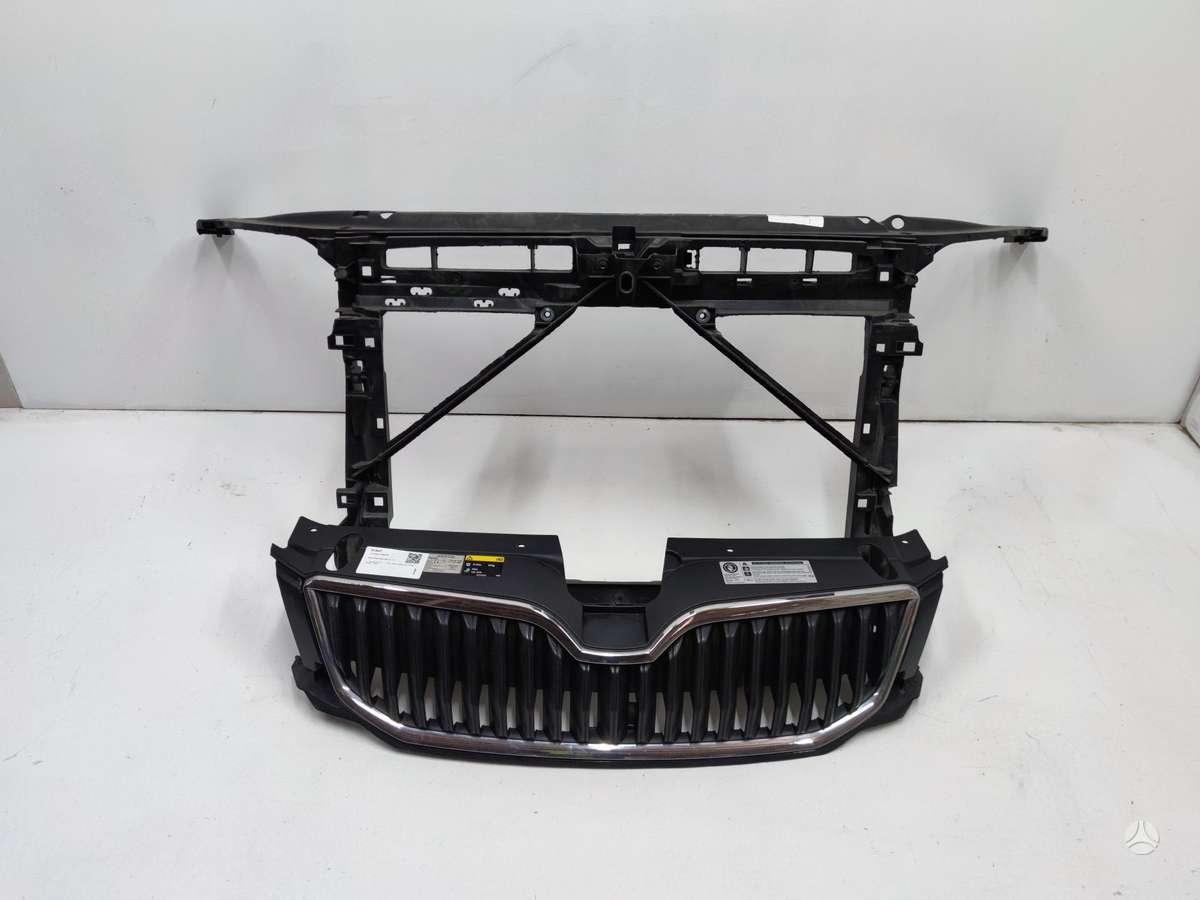 Skoda Octavia front grill