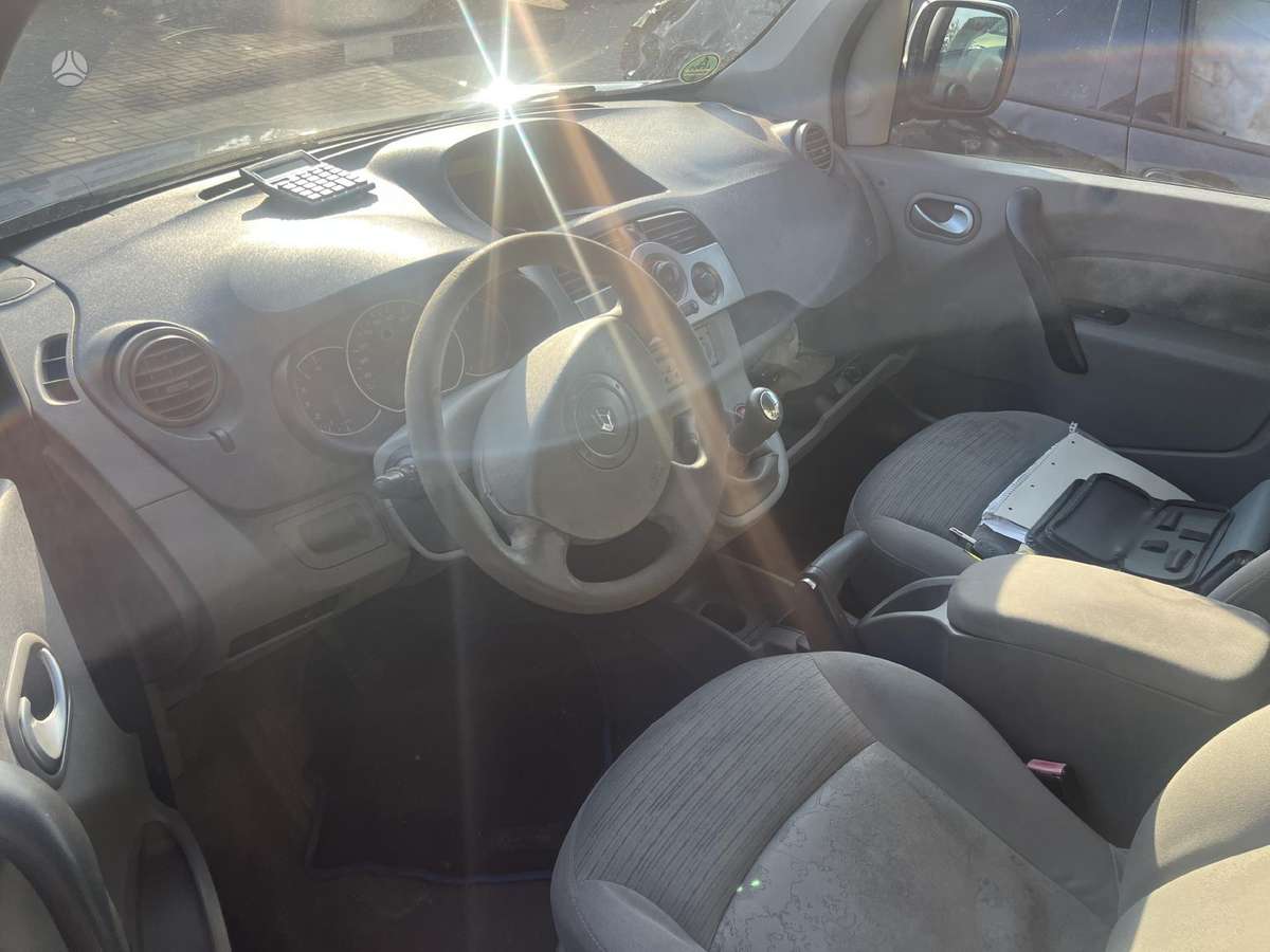 Renault Kangoo dalimis. Iš vokietijos