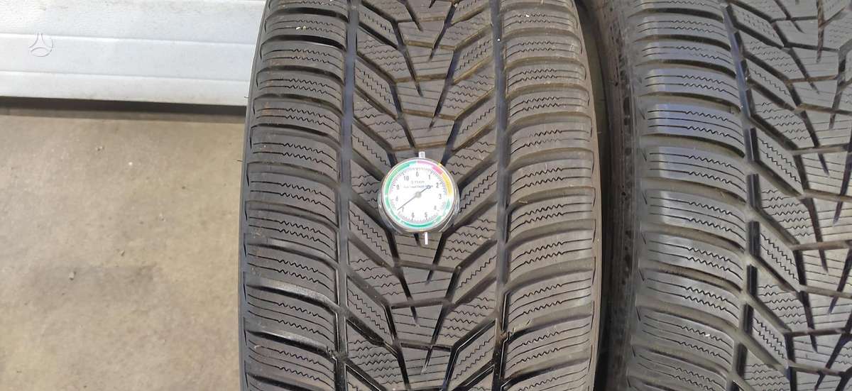 Hankook Winter Icept  Evo 3, winter 235/35 R19