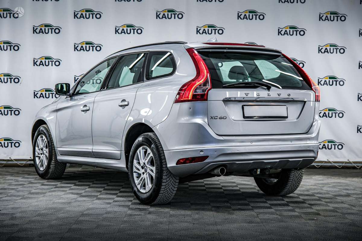 Volvo XC60, 2.0 l., off-road / crossover