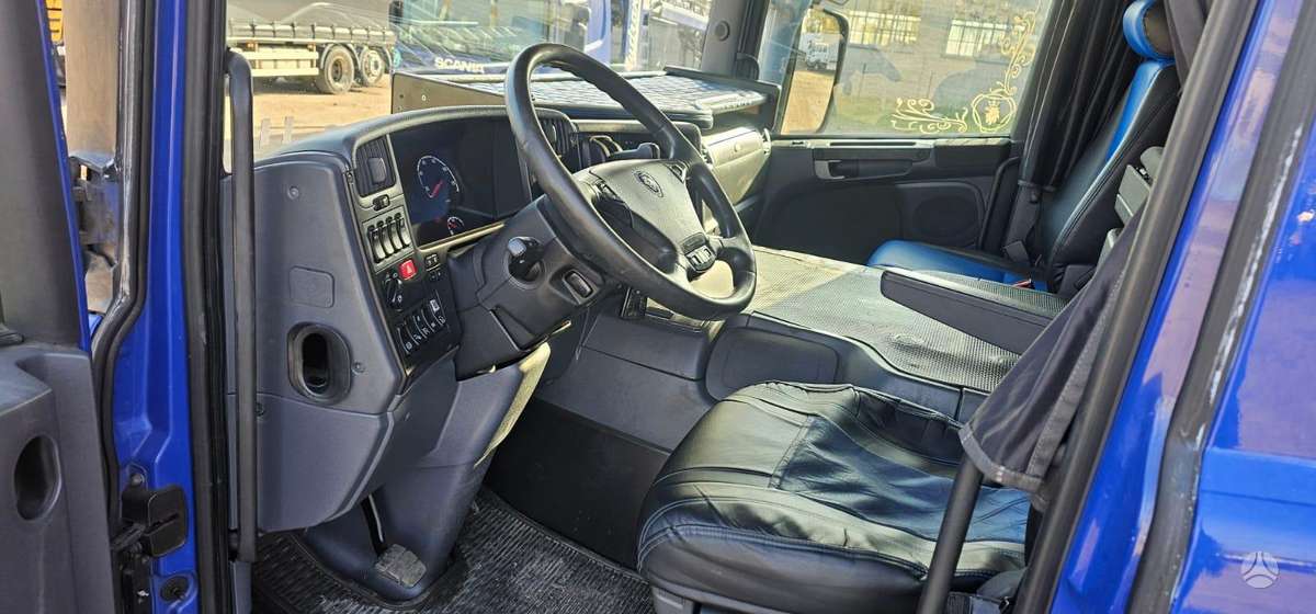 Scania P440, auto transporters