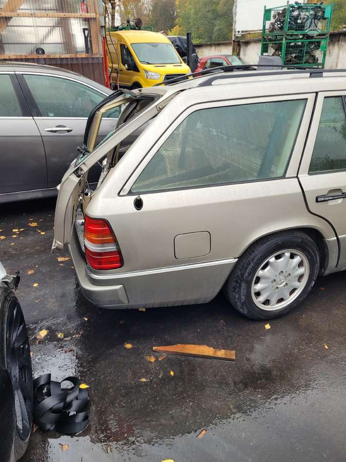 Mercedes-Benz E280, 2.8 l., Универсал