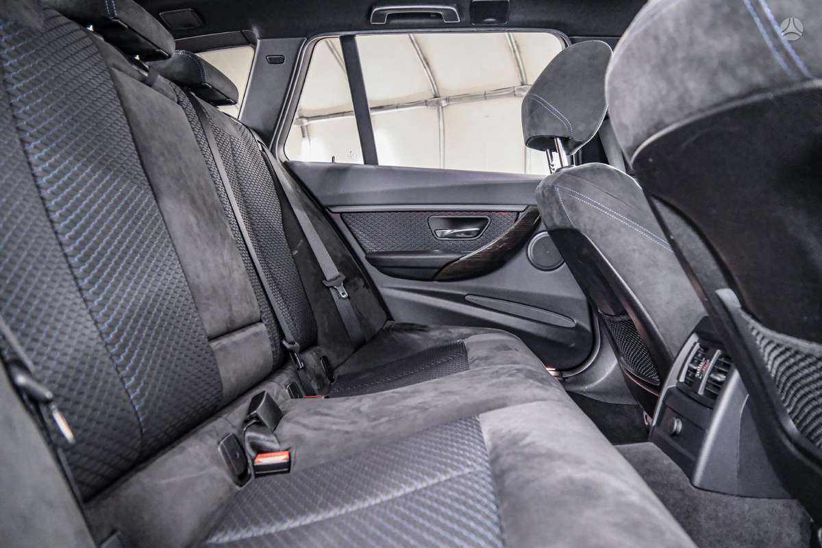 BMW 330, 3.0 l., Универсал