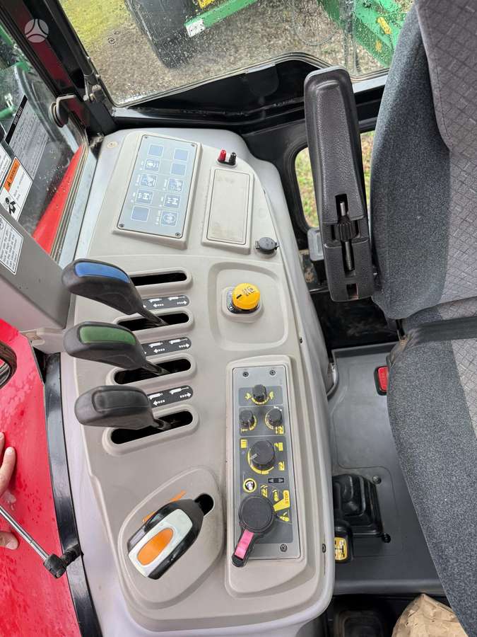 TYM T954, traktoriai