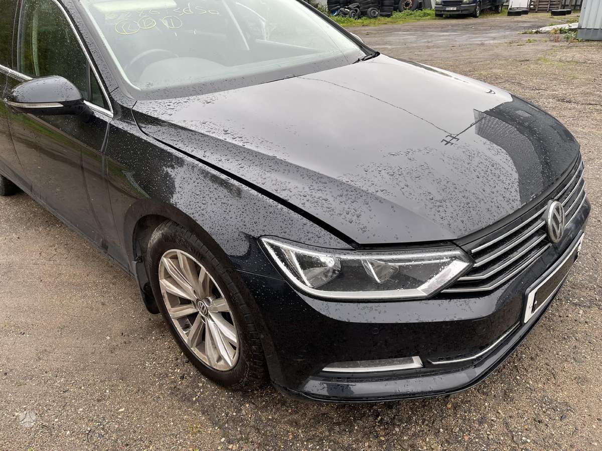 Volkswagen Passat for parts