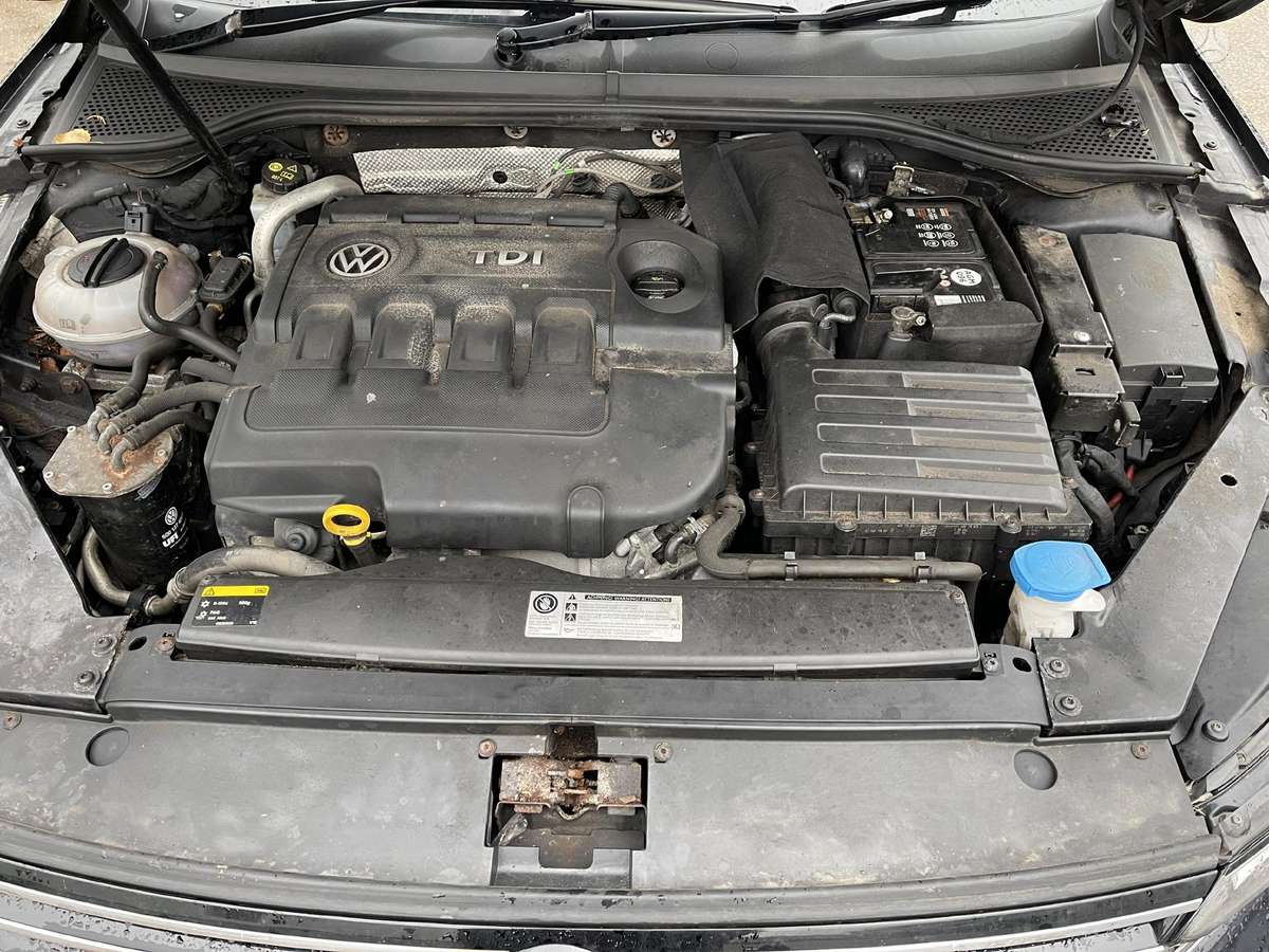 Volkswagen Passat for parts