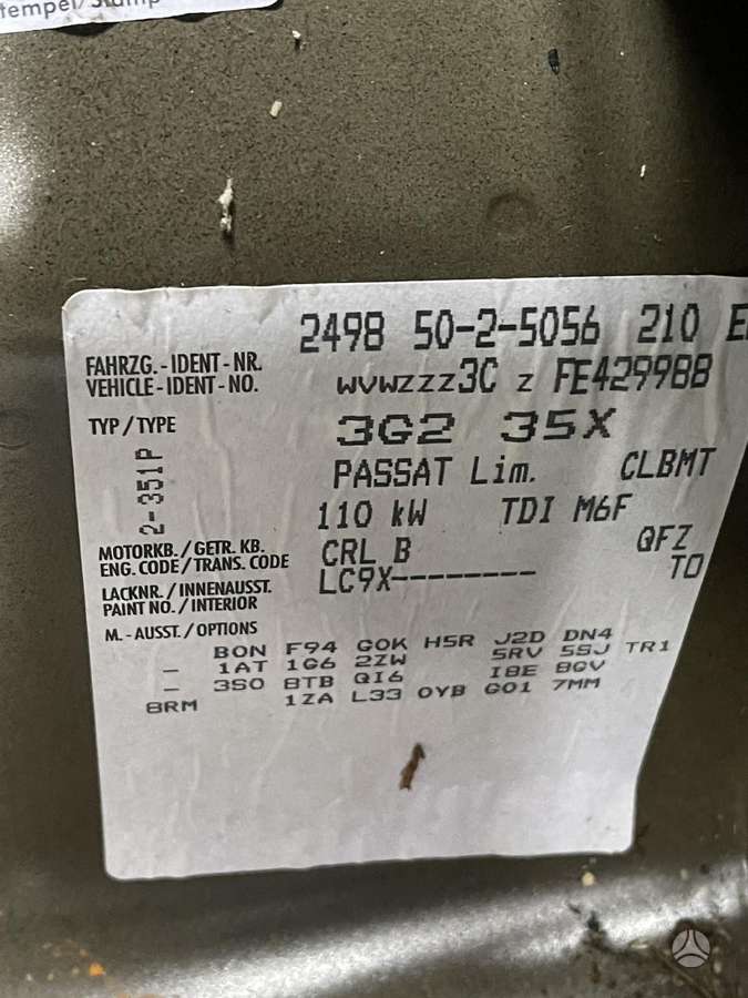 Volkswagen Passat for parts