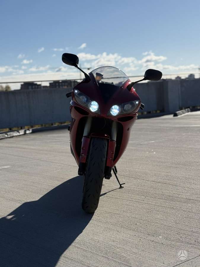 Yamaha R1 998cc, superbikes