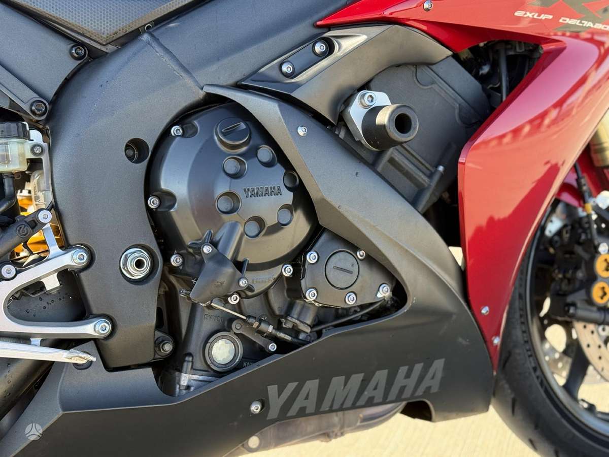 Yamaha R1 998cc, superbikes