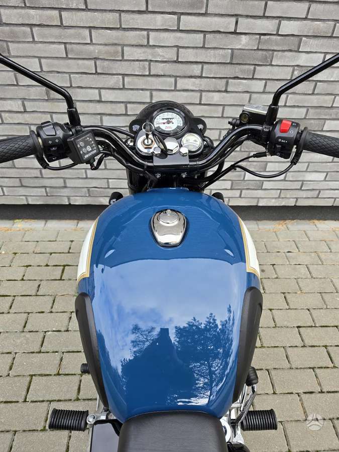 Royal Enfield Bullet 500cc, street / classic