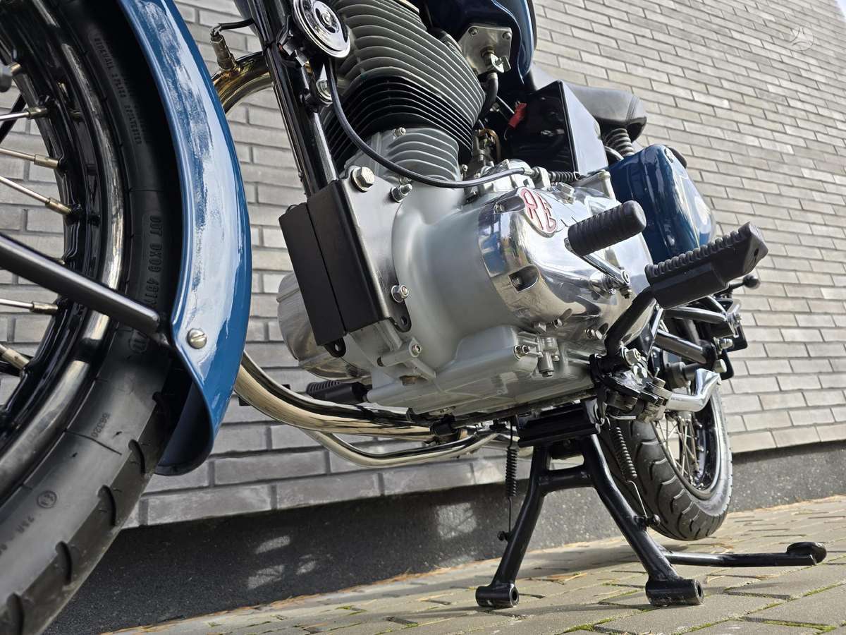 Royal Enfield Bullet 500cc, street / classic
