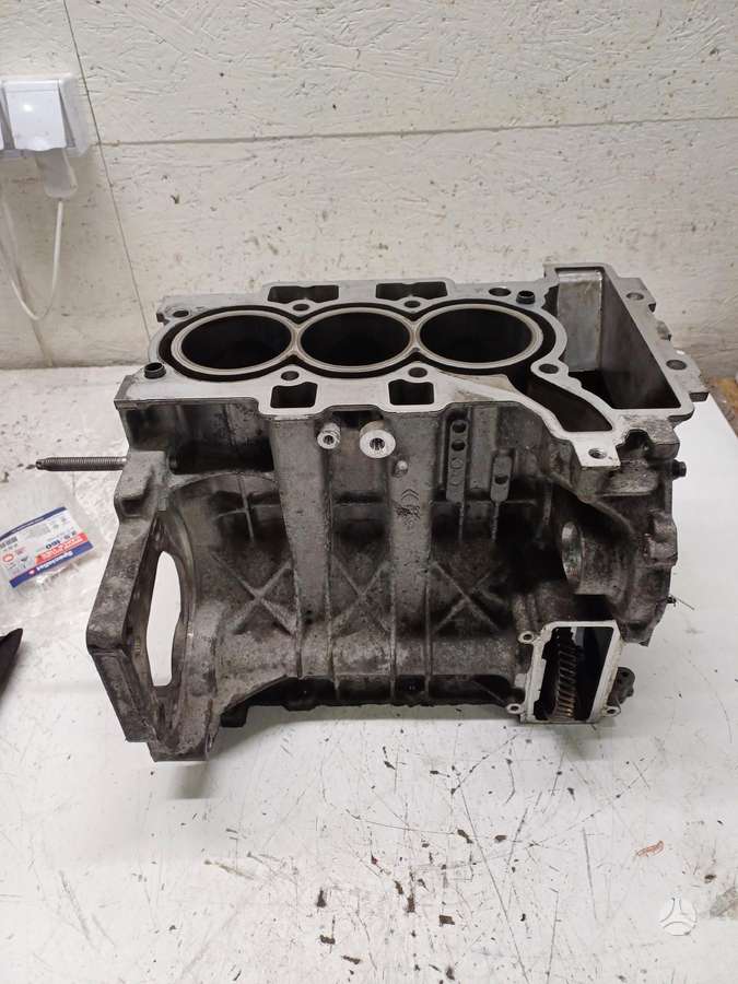 Peugeot 208, 10B208, engine block