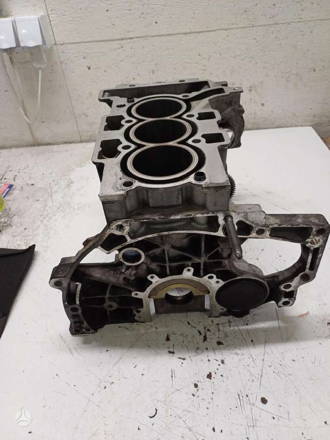 Peugeot 208, 10B208, engine block