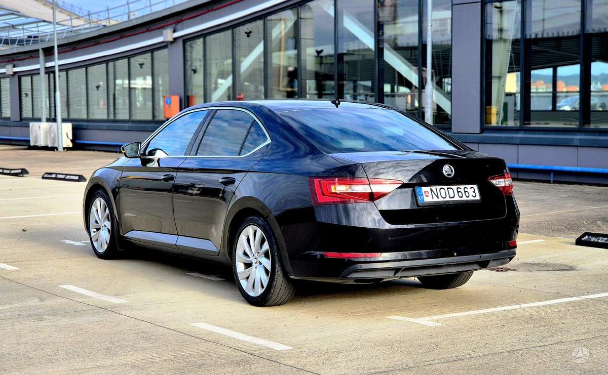 Skoda Superb, 2.0 l., Хэтчбек