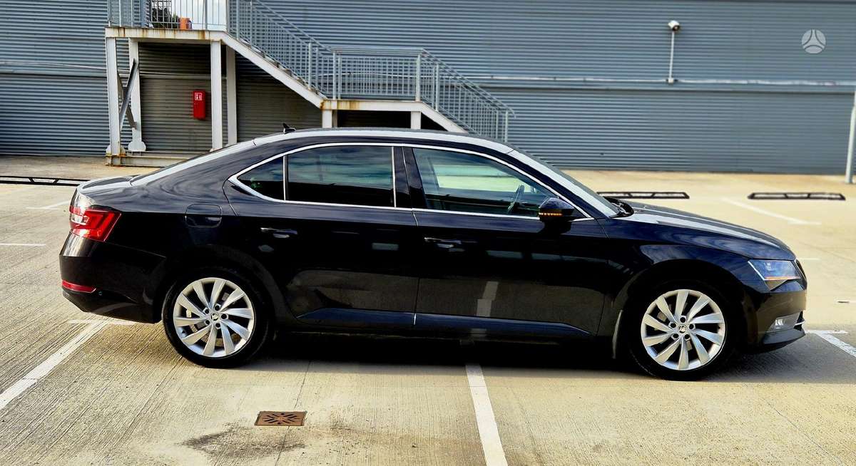 Škoda Superb - 10