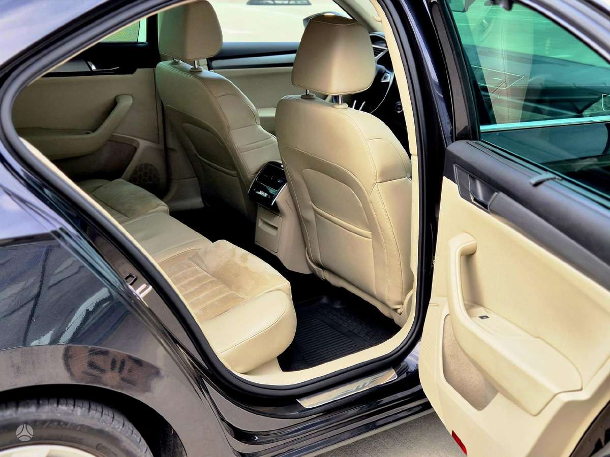 Skoda Superb, 2.0 l., hatchback