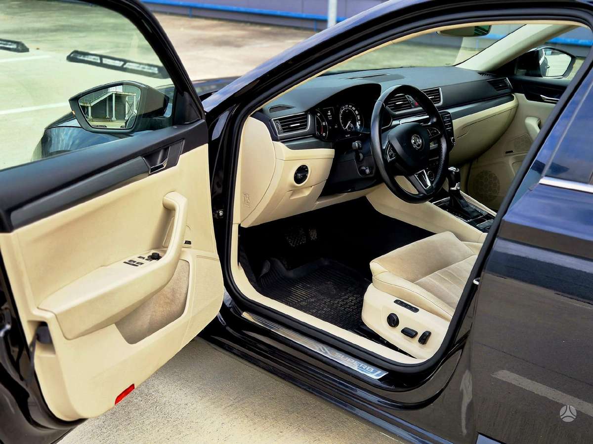 Skoda Superb, 2.0 l., Хэтчбек