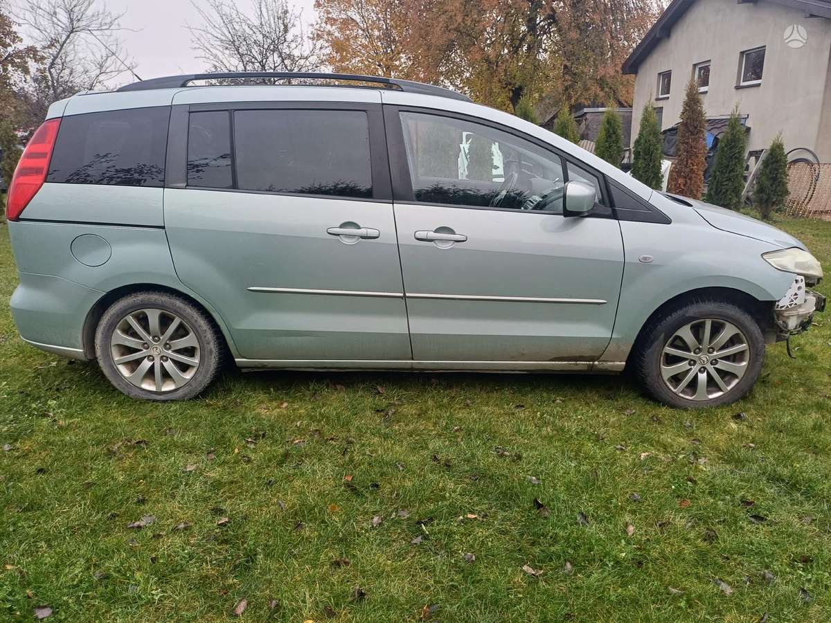 Mazda 5 dalimis