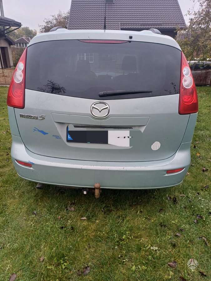 Mazda 5 dalimis