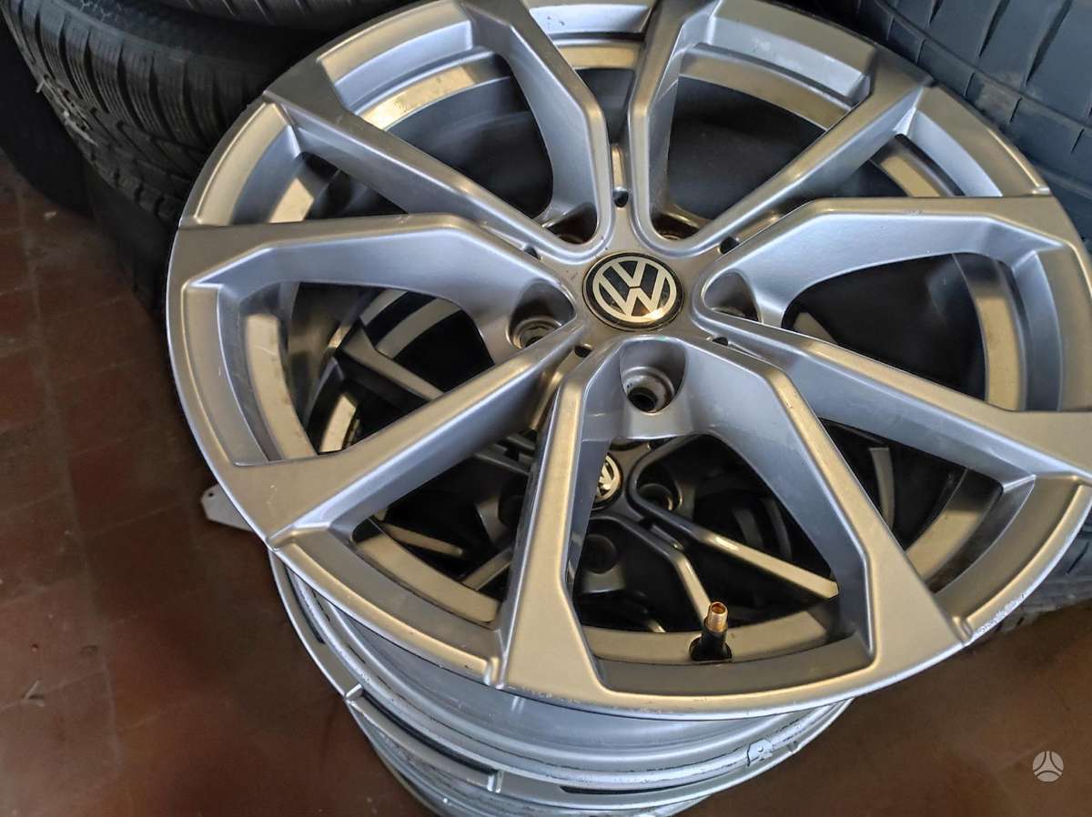 Volkswagen, light alloy, R17