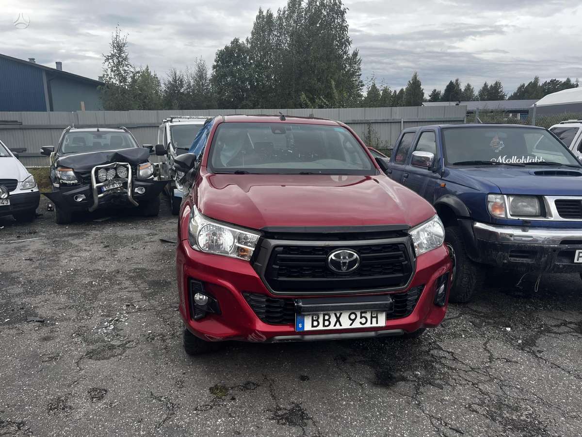Toyota Hilux kėbulo dalys