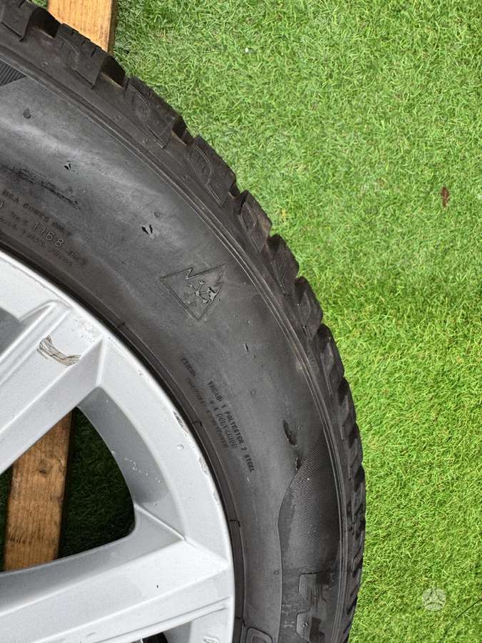 Pirelli 8+5mm, зимние 185/60 R16