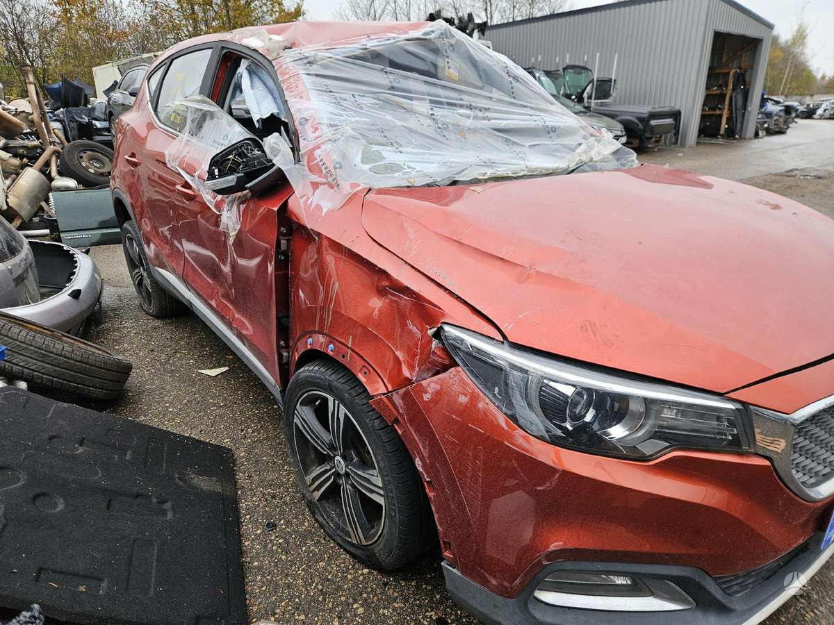 MG ZS Rida 32 200