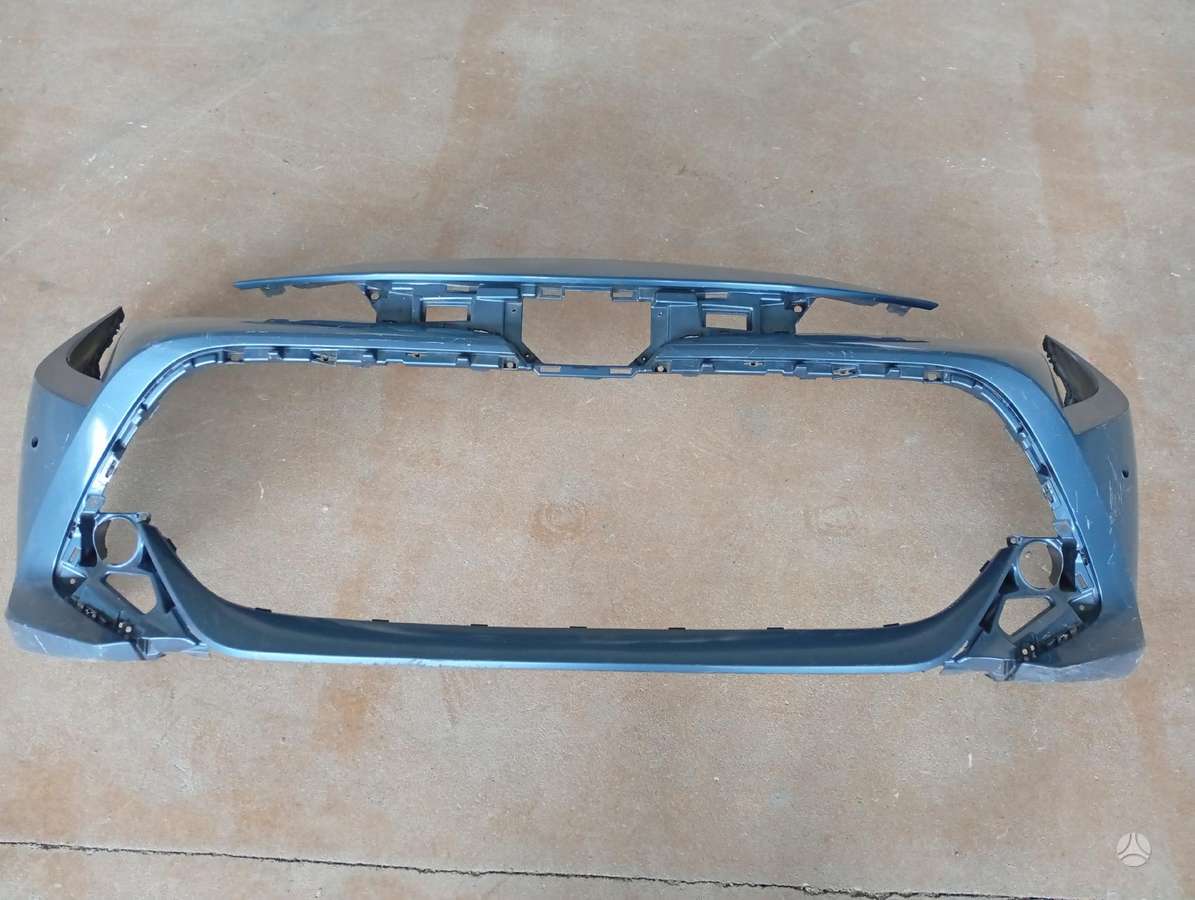 Toyota Corolla bumpers, lights