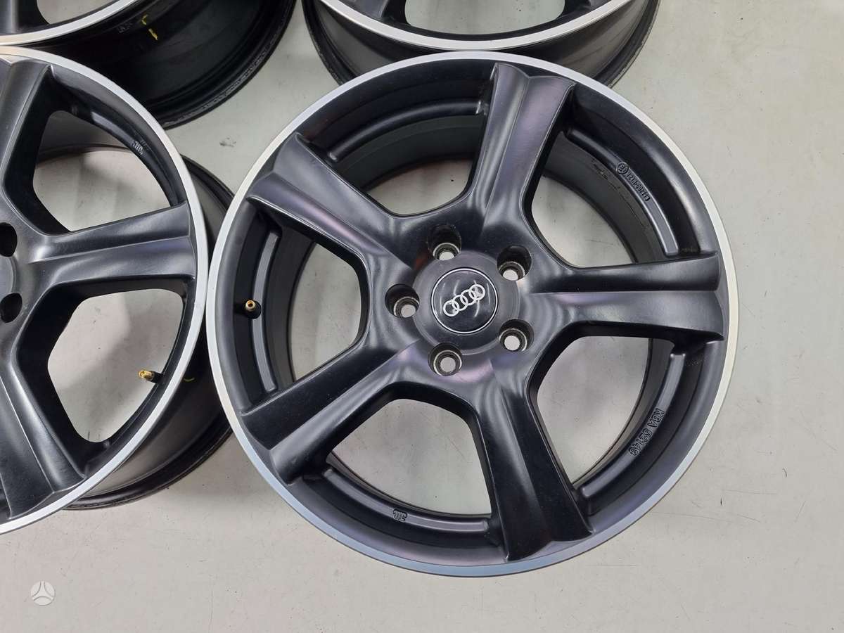 Audi A4, A6, lengvojo lydinio, R17