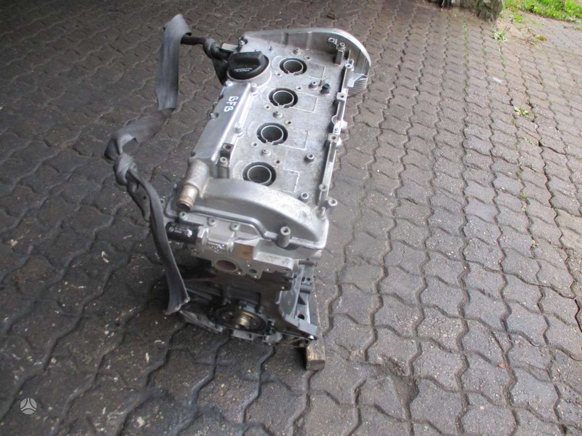 Audi A4 Variklis 1 8t bfb