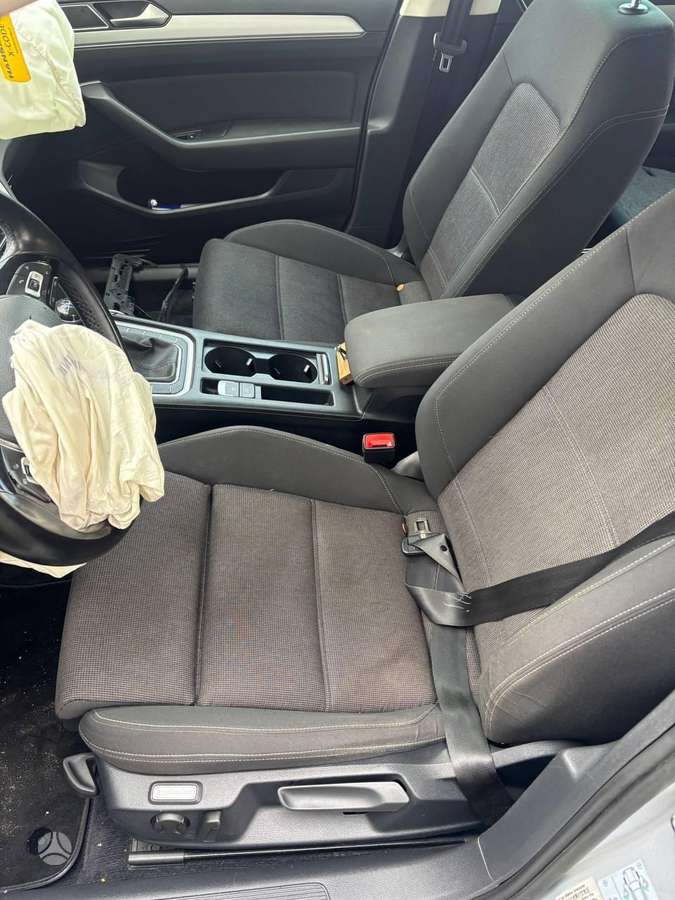 Volkswagen Passat for parts