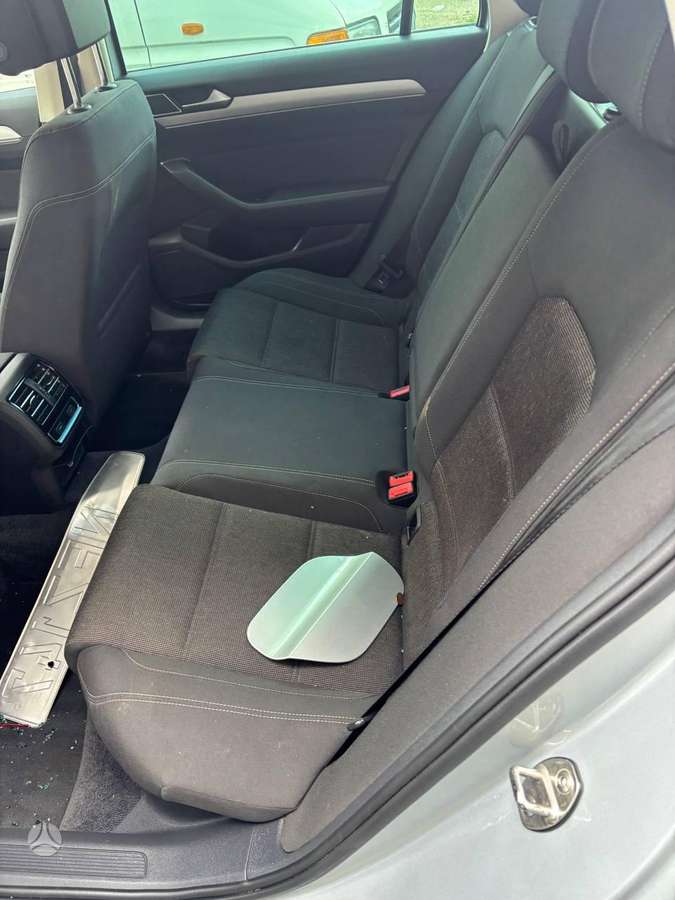Volkswagen Passat for parts