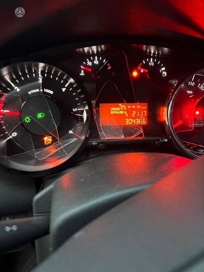 Peugeot 5008 по частям