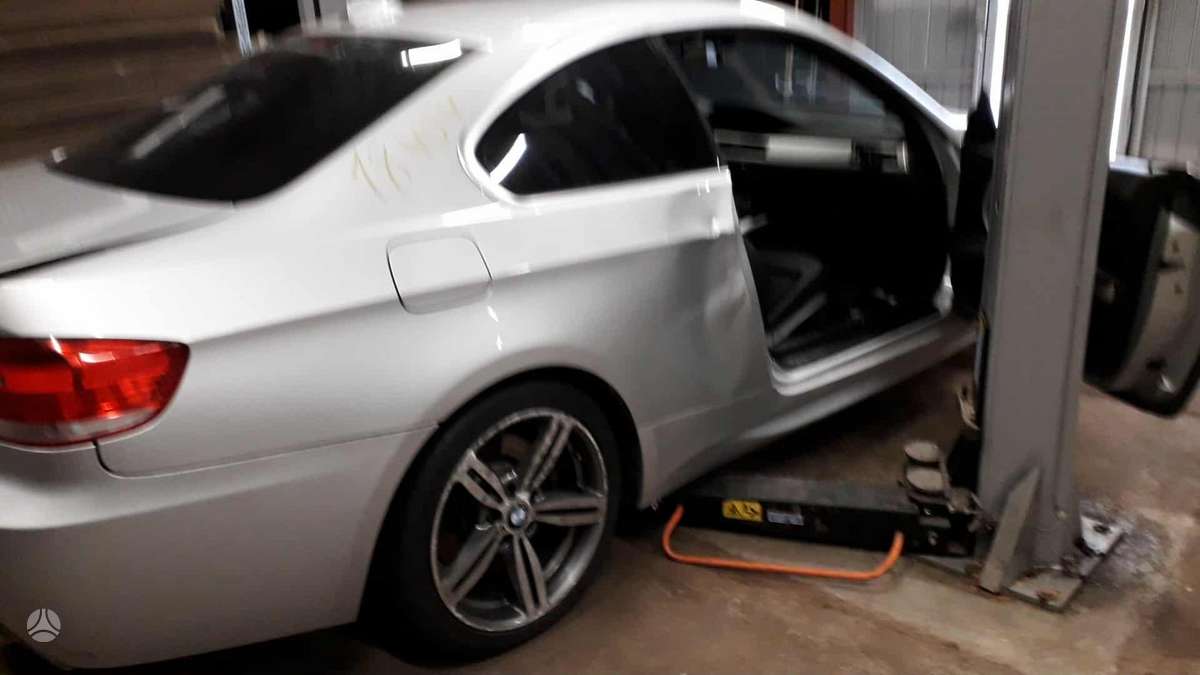 BMW 335
