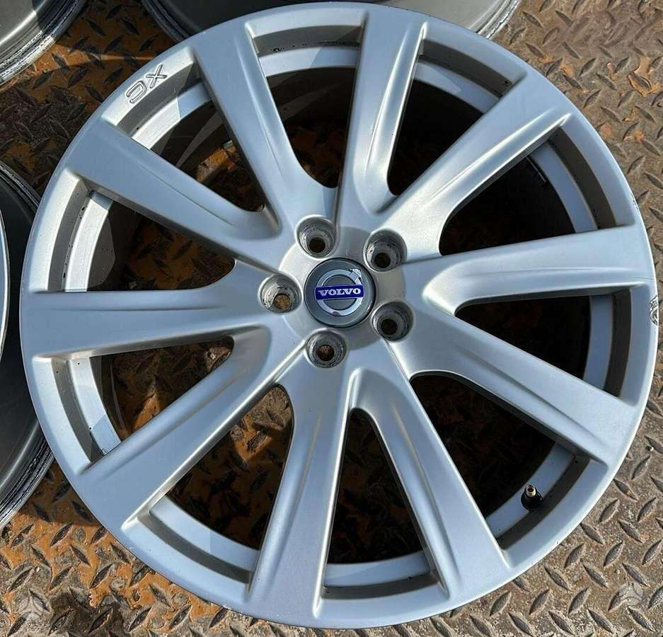 Volvo, lengvojo lydinio, R20