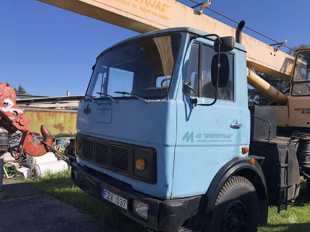 Zil 130, boom lift