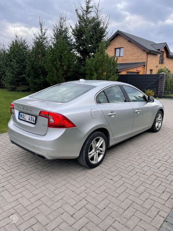 Volvo S60, 2.0 l., sedanas