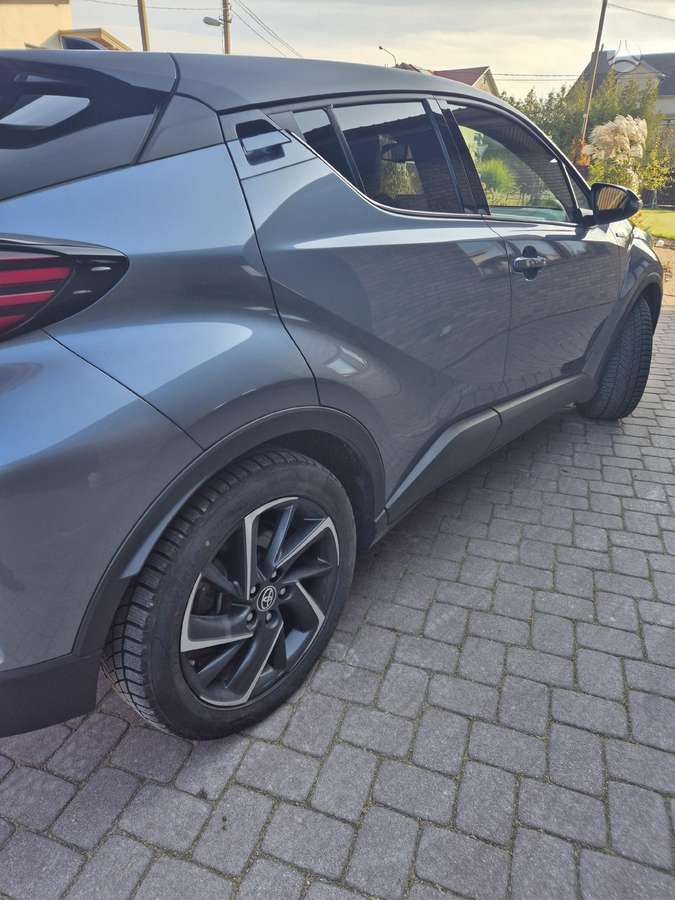 Toyota C-HR - 5