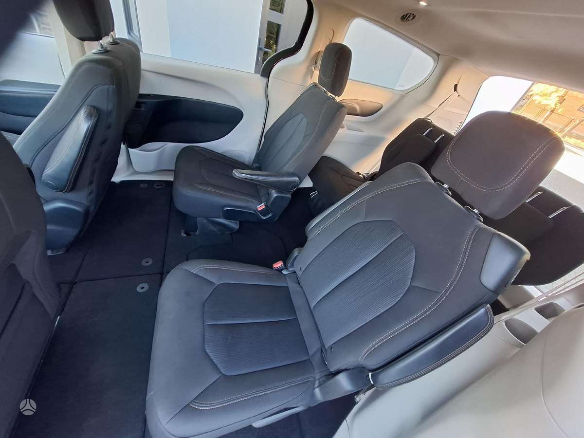 Chrysler Pacifica, 3.6 l., Минивэн