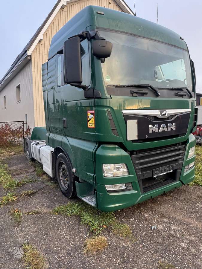 MAN TGX-460, vilcējs